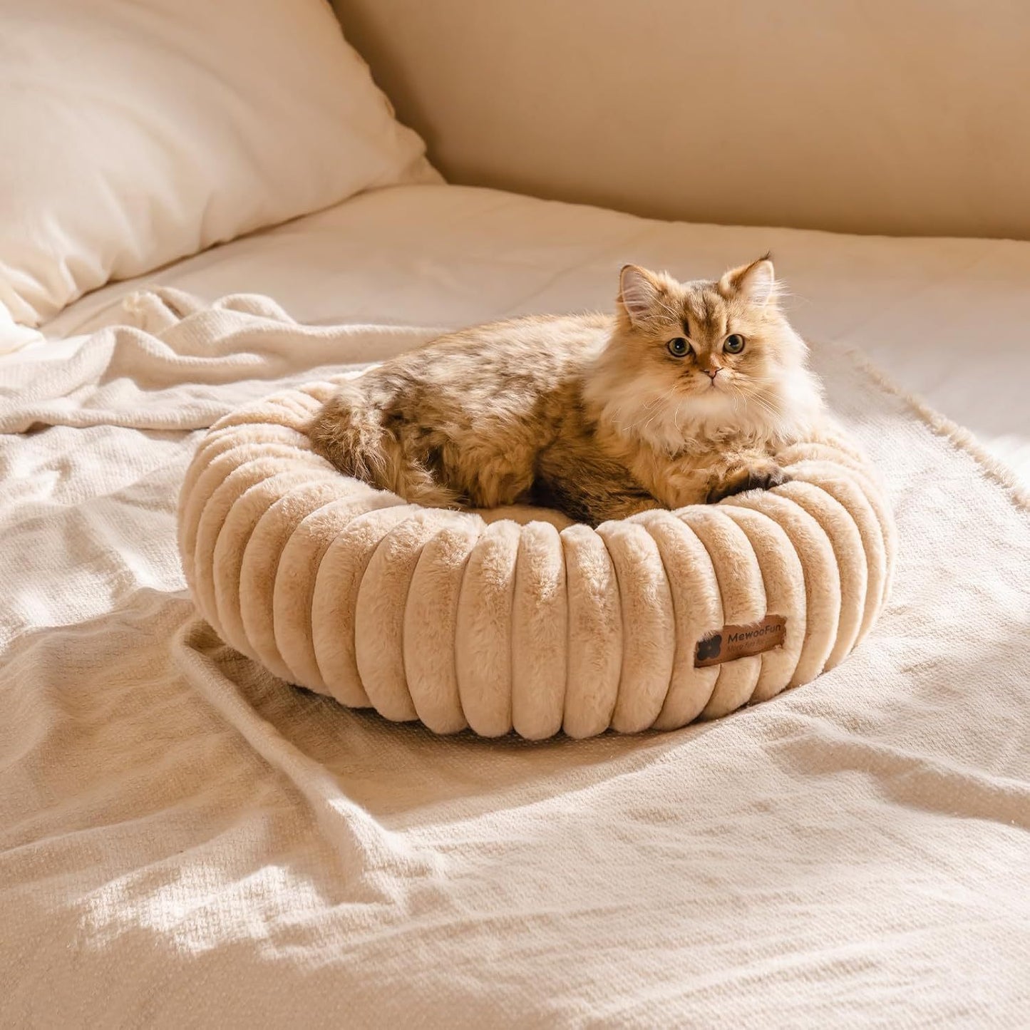 MEWOOFUN Calming Donut Bed